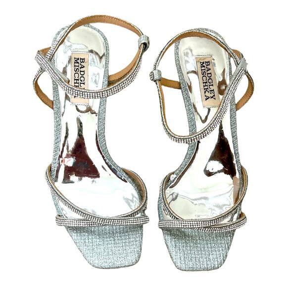 Badgley Mischka Silver Raegan Embellished Wedge Sandals NWOT - Picture 3 of 9